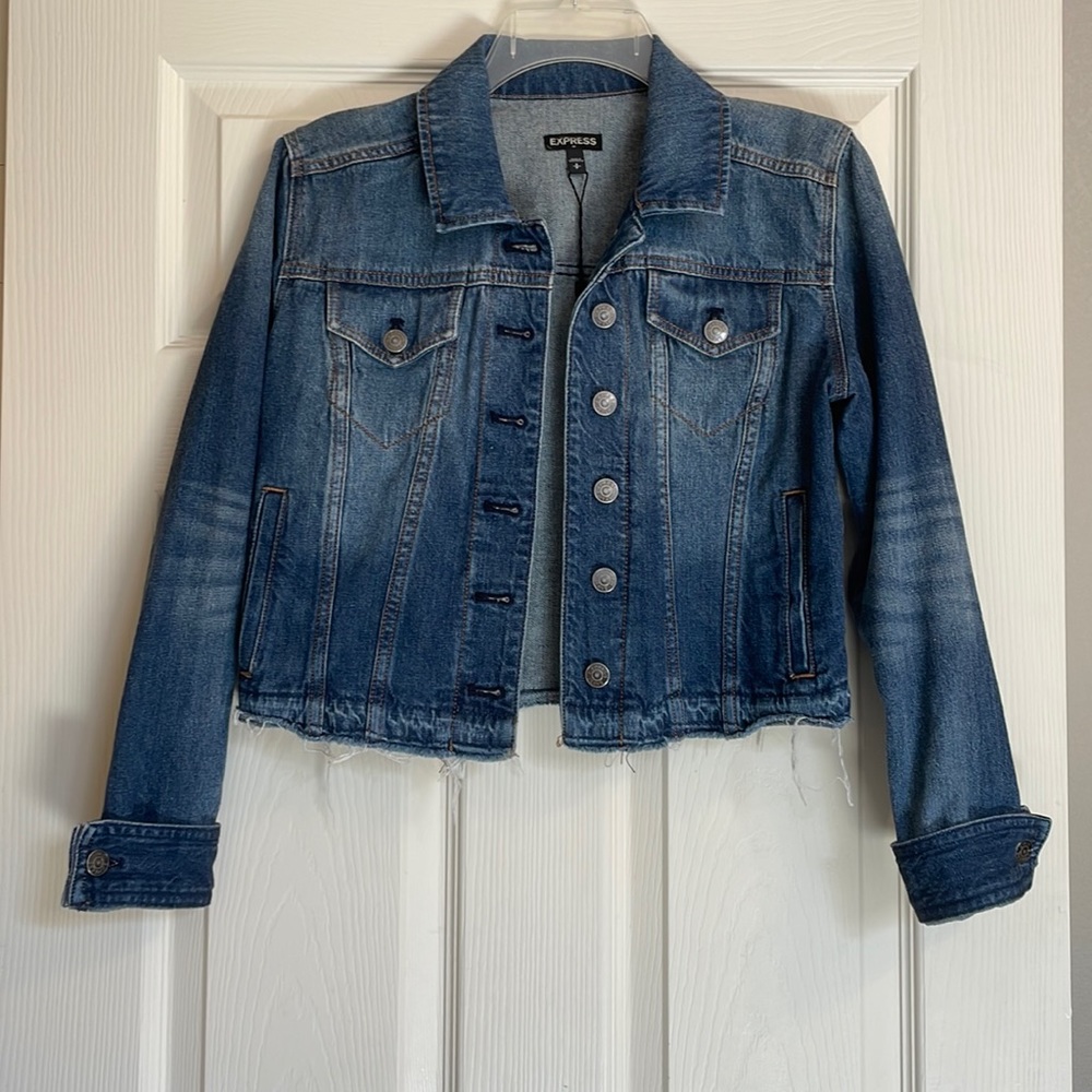 Express Mid Cropped Jean Jacket